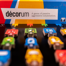 Load image into Gallery viewer, Décorum